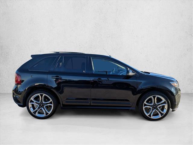 Used 2013 Ford Edge Sport w/ Driver Entry Pkg image 4