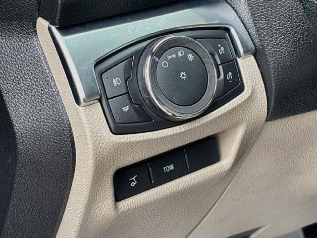Certified 2019 Ford Explorer Limited w/ Class III Trailer Tow Package FWD image 10