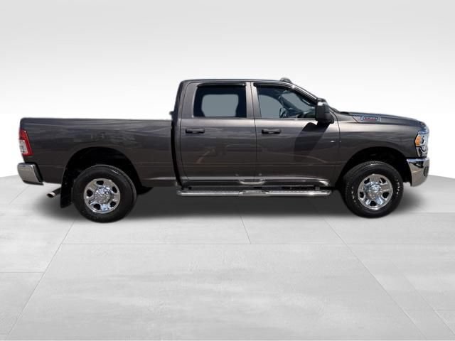 Used 2023 RAM 3500 Tradesman w/ Chrome Appearance Group AWD/4WD image 28