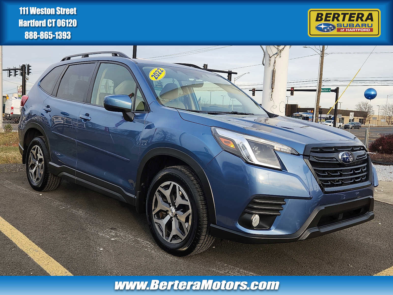 Used 2022 Subaru Forester Premium image 1