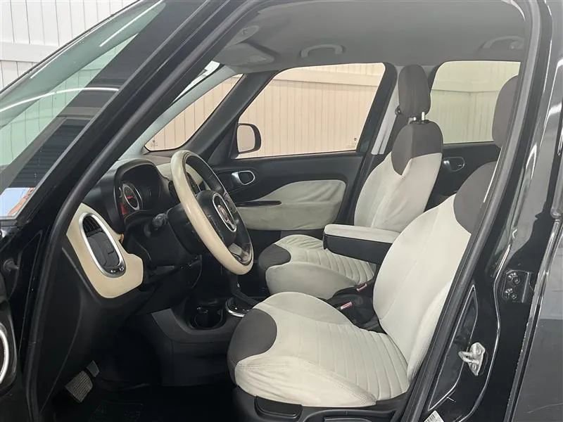 Used 2014 FIAT 500L Easy image 9