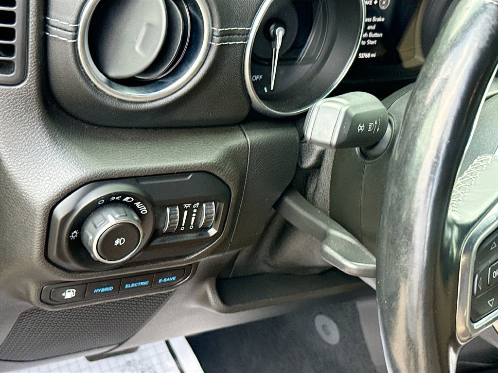 Certified 2021 Jeep Wrangler Unlimited Sahara w/ Cold Weather Group AWD/4WD image 11