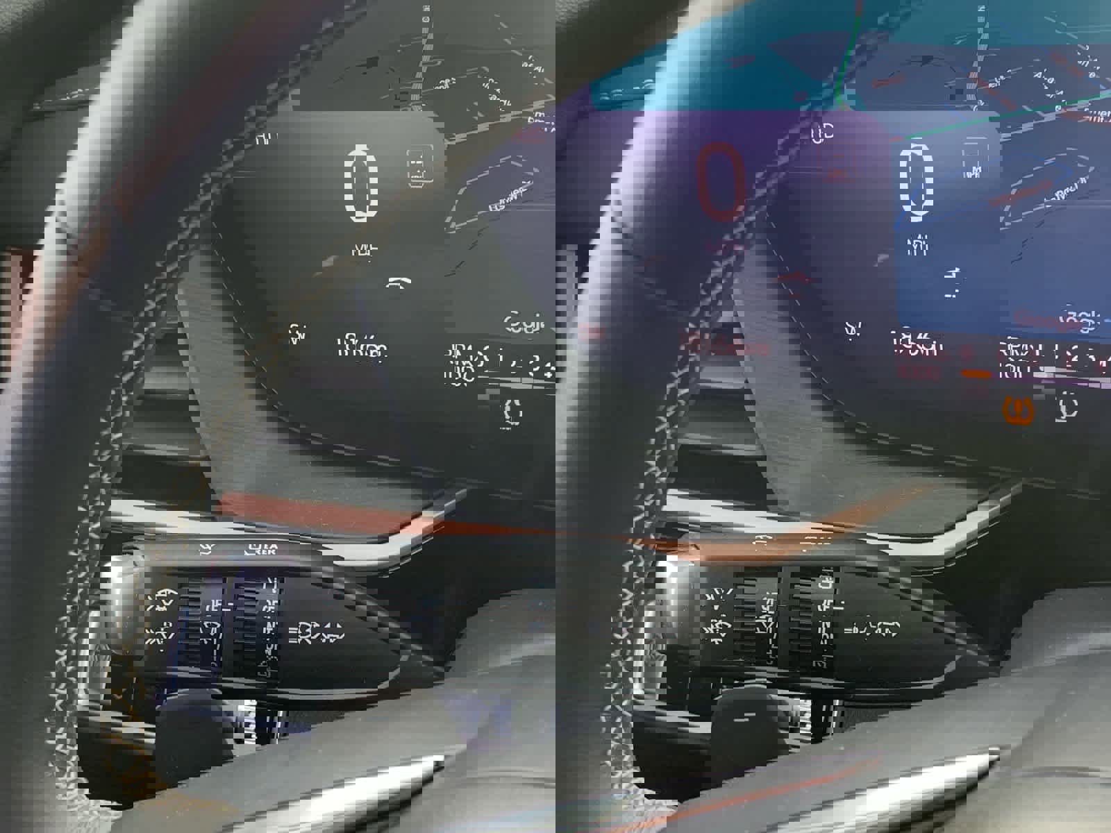 Used 2025 Buick Envision Sport Touring image 19