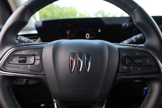 Used 2025 Buick Encore GX Preferred FWD image 9