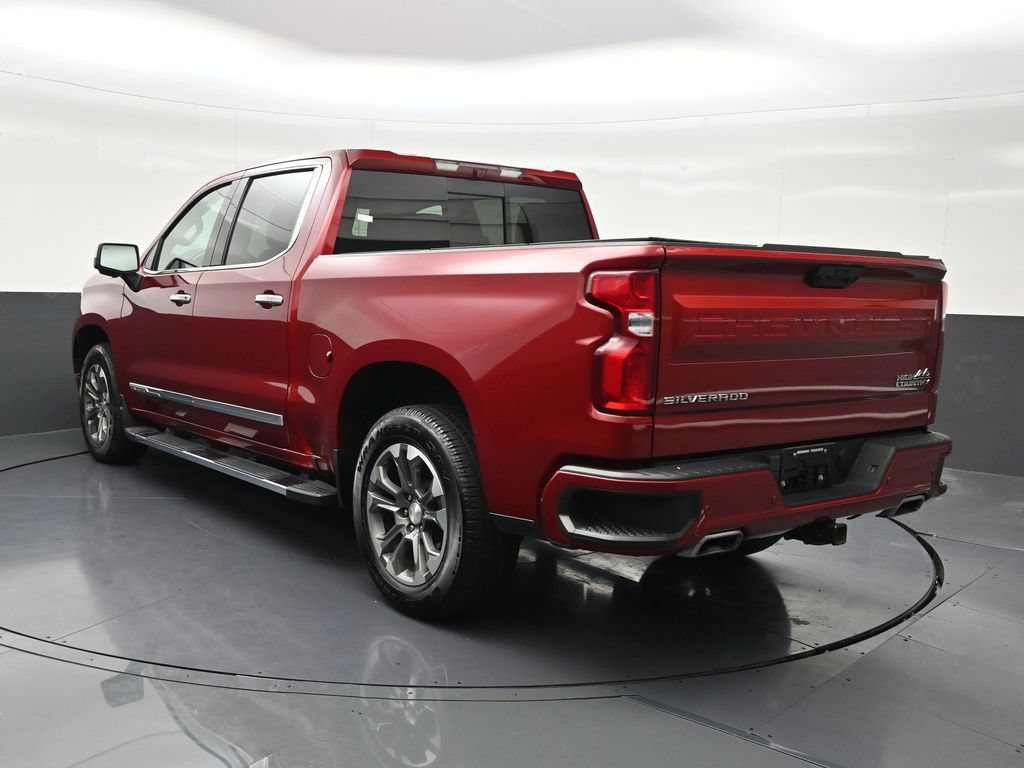 Used 2024 Chevrolet Silverado 1500 High Country RWD image 3