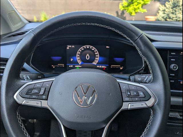 Certified 2022 Volkswagen Taos SE image 29