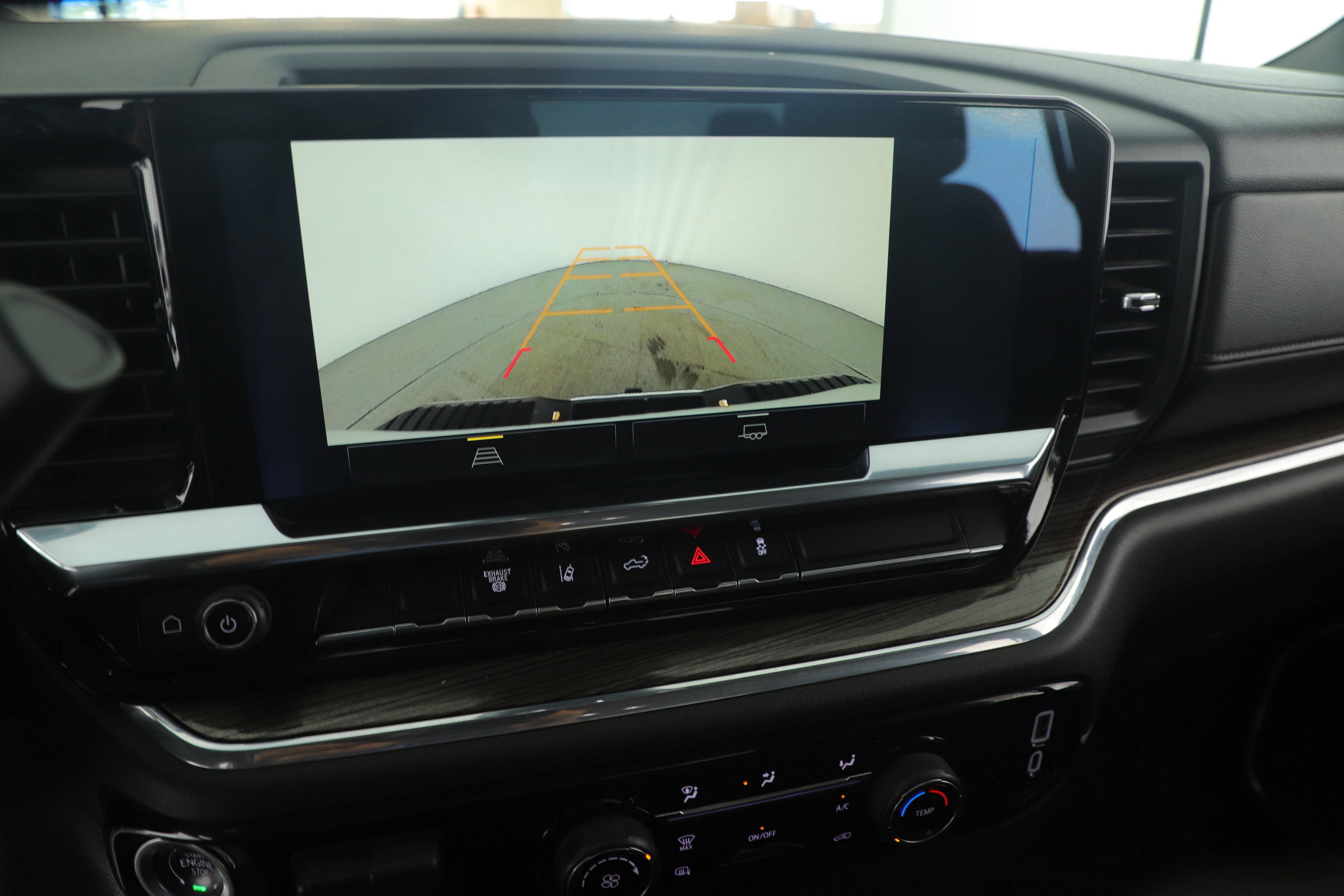 Used 2024 Chevrolet Silverado 2500 LT image 16