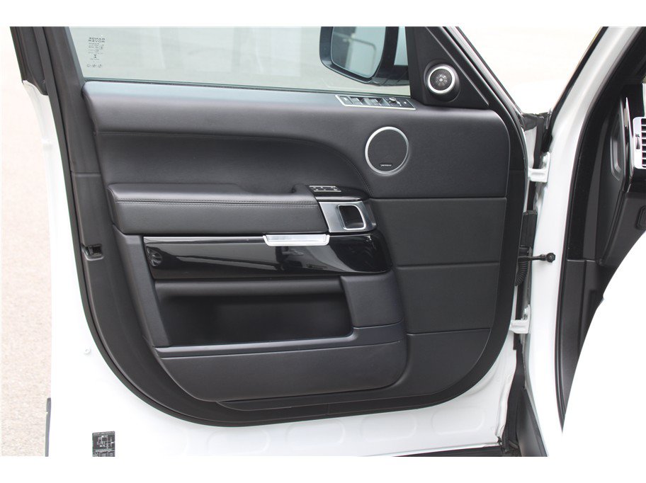 Used 2017 Land Rover Range Rover AWD/4WD image 7