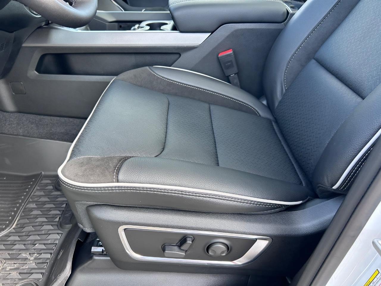 New 2026 RAM 1500 Laramie image 21