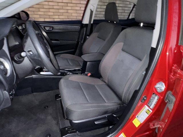 Used 2018 Toyota Corolla LE FWD image 27