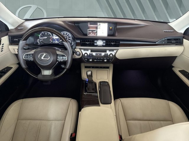 Used 2017 Lexus ES 350 w/ Luxury Package FWD image 13