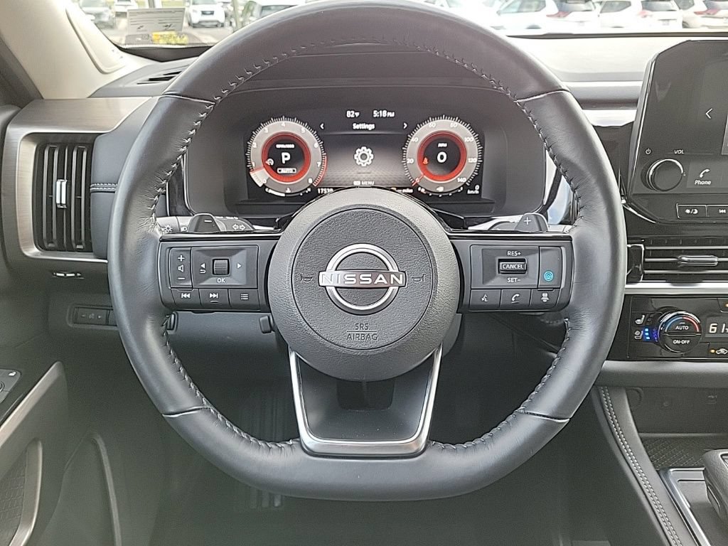 Used 2023 Nissan Pathfinder Platinum AWD/4WD image 23