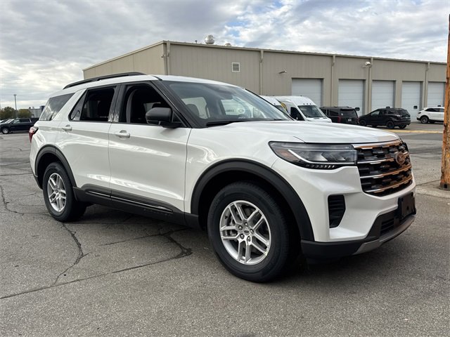 New 2026 Ford Explorer Active image 2