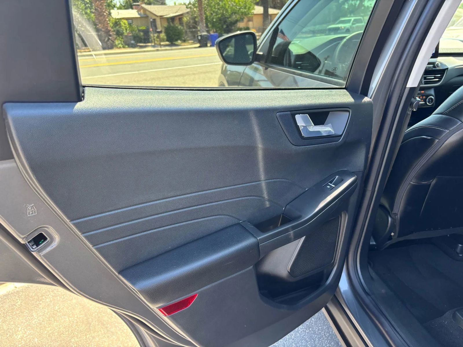 Used 2022 Ford Escape SEL image 25