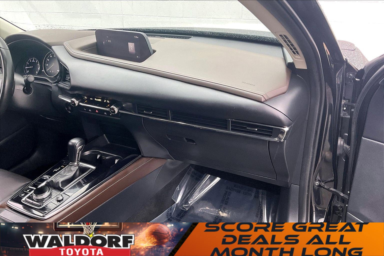 Used 2023 MAZDA CX-30 AWD 2.5 S w/ Premium Package image 21