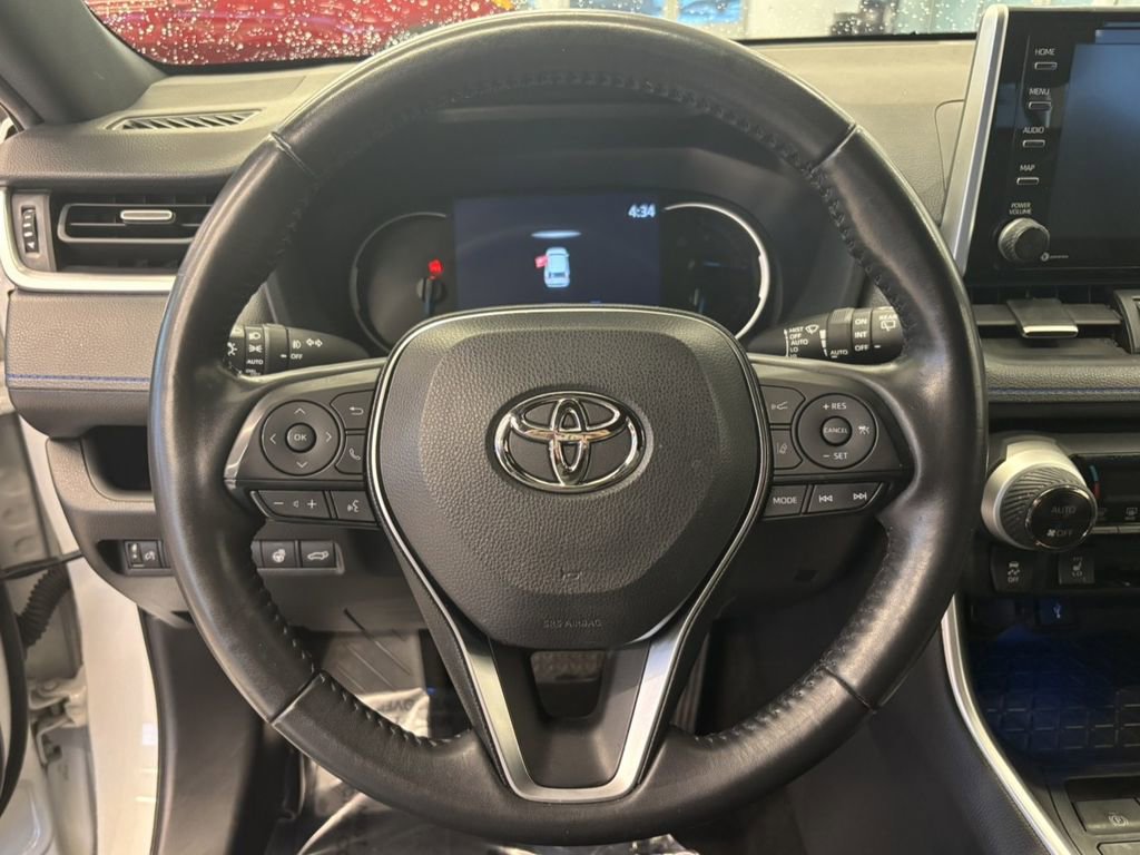 Used 2021 Toyota RAV4 XSE image 17
