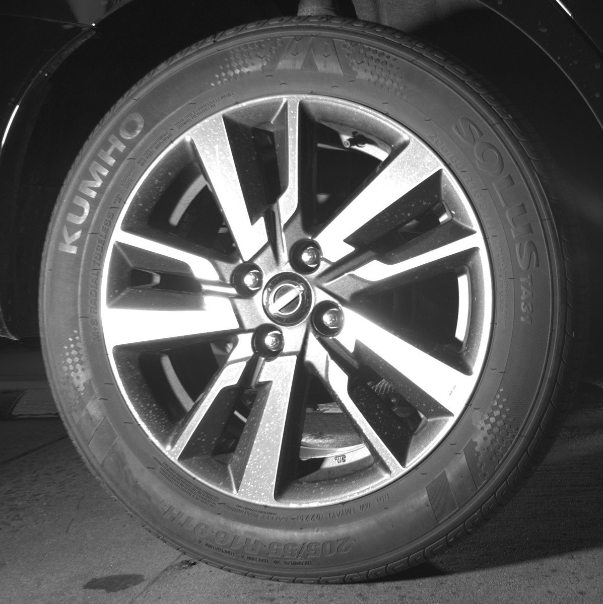 Used 2025 Nissan Versa SV image 15