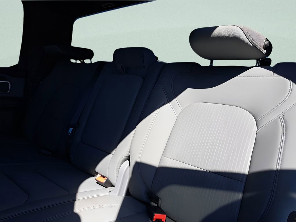 Used 2023 RAM 1500 Big Horn image 8