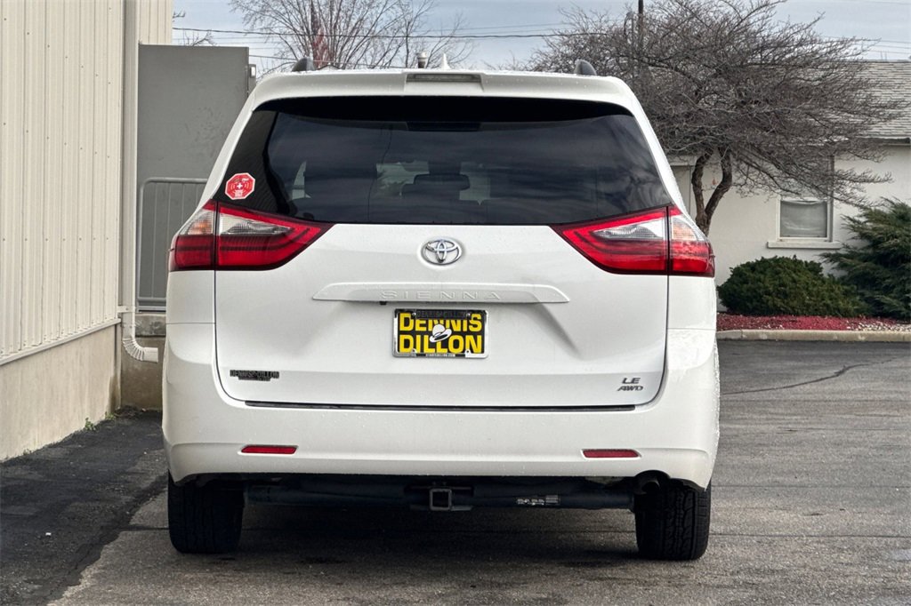Used 2020 Toyota Sienna LE image 6