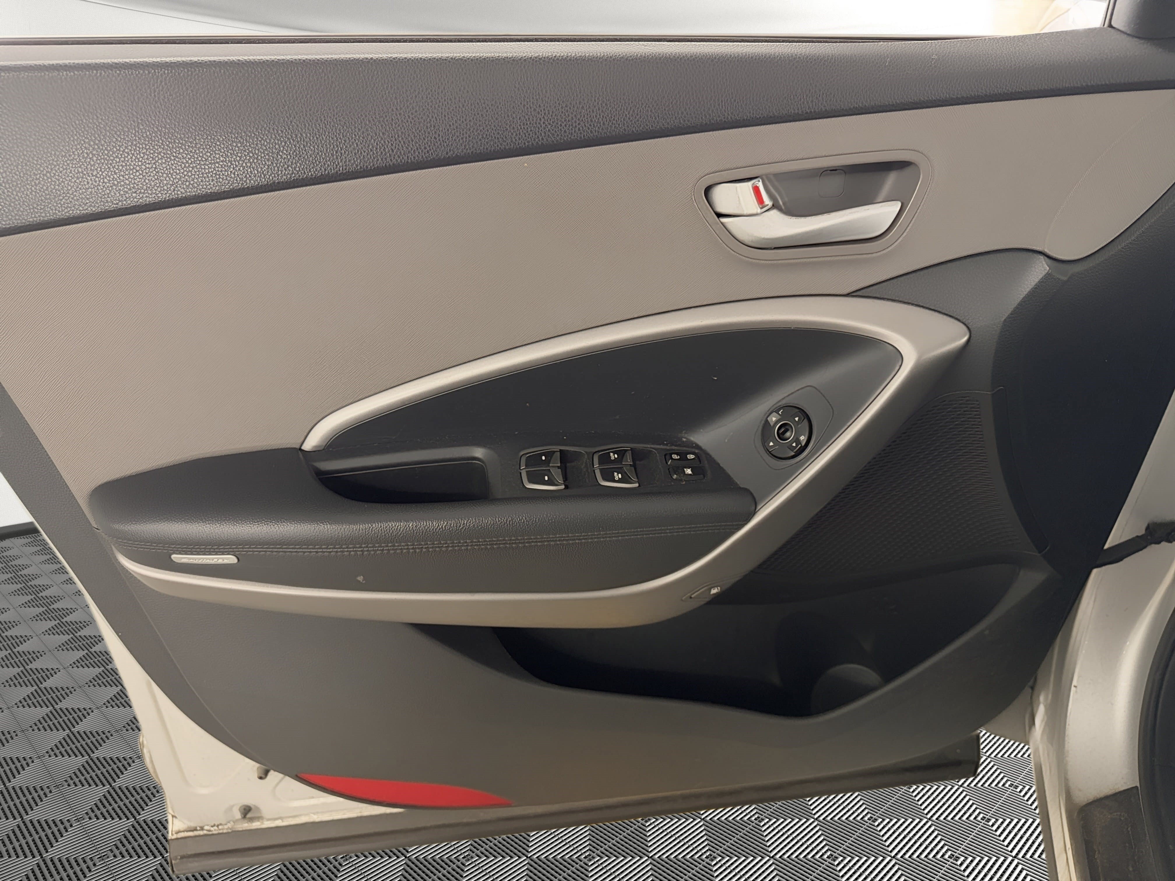 Used 2016 Hyundai Santa Fe Sport FWD image 13