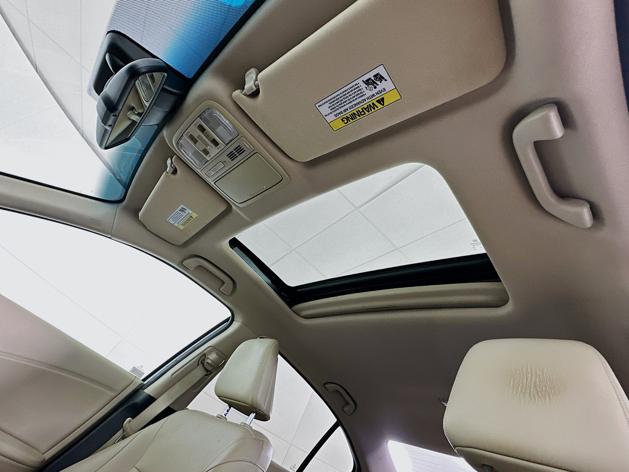 Used 2015 Honda Accord Touring image 25