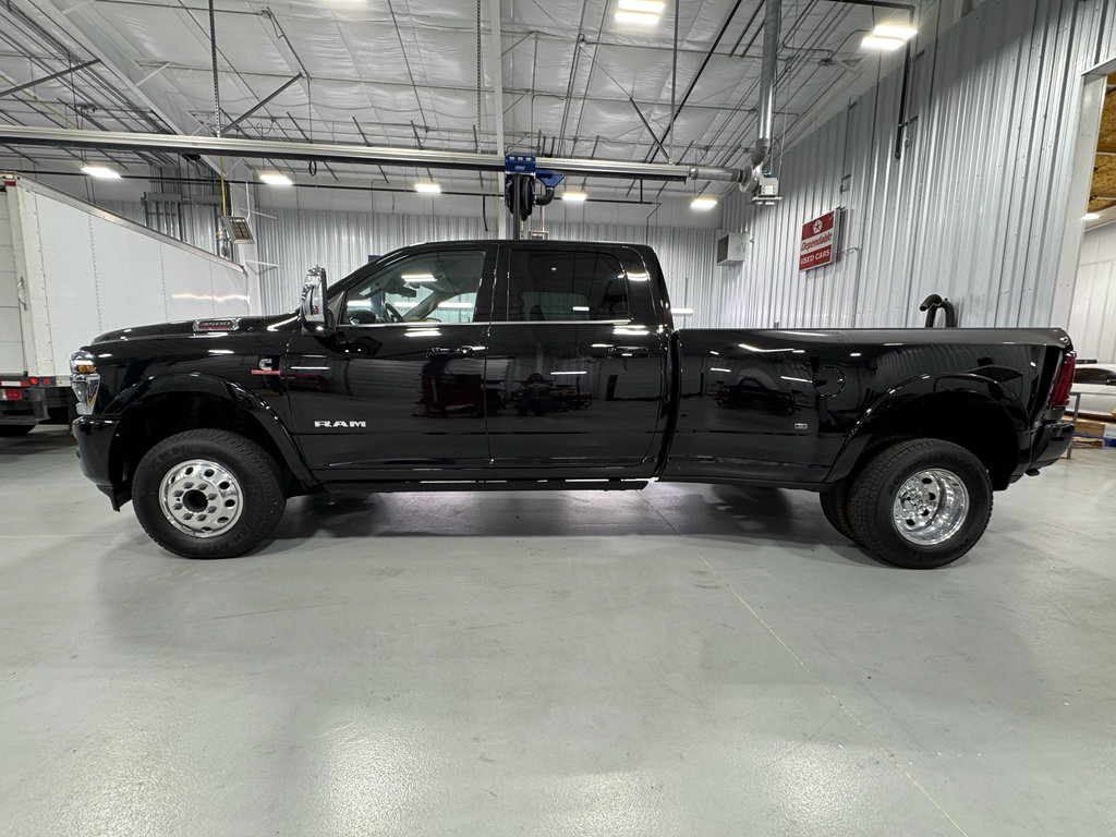 Used 2025 RAM 3500 Longhorn image 2