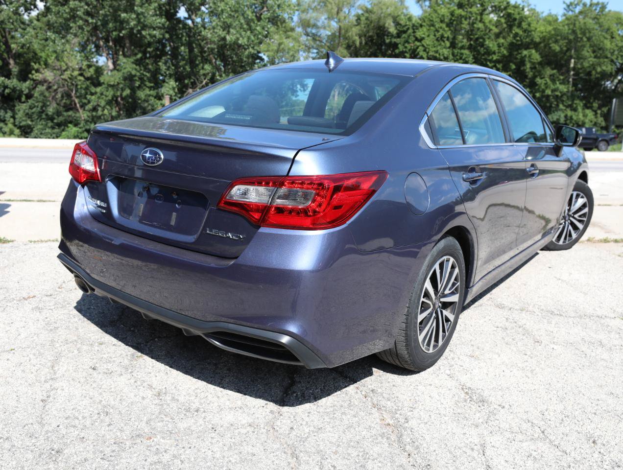 Used 2018 Subaru Legacy 2.5i Premium w/ Eyesight & BSD & Rcta & HBA AWD/4WD image 6
