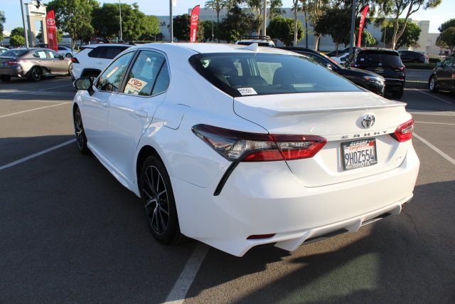 Certified 2024 Toyota Camry SE w/ Audio Upgrade Package FWD image 12