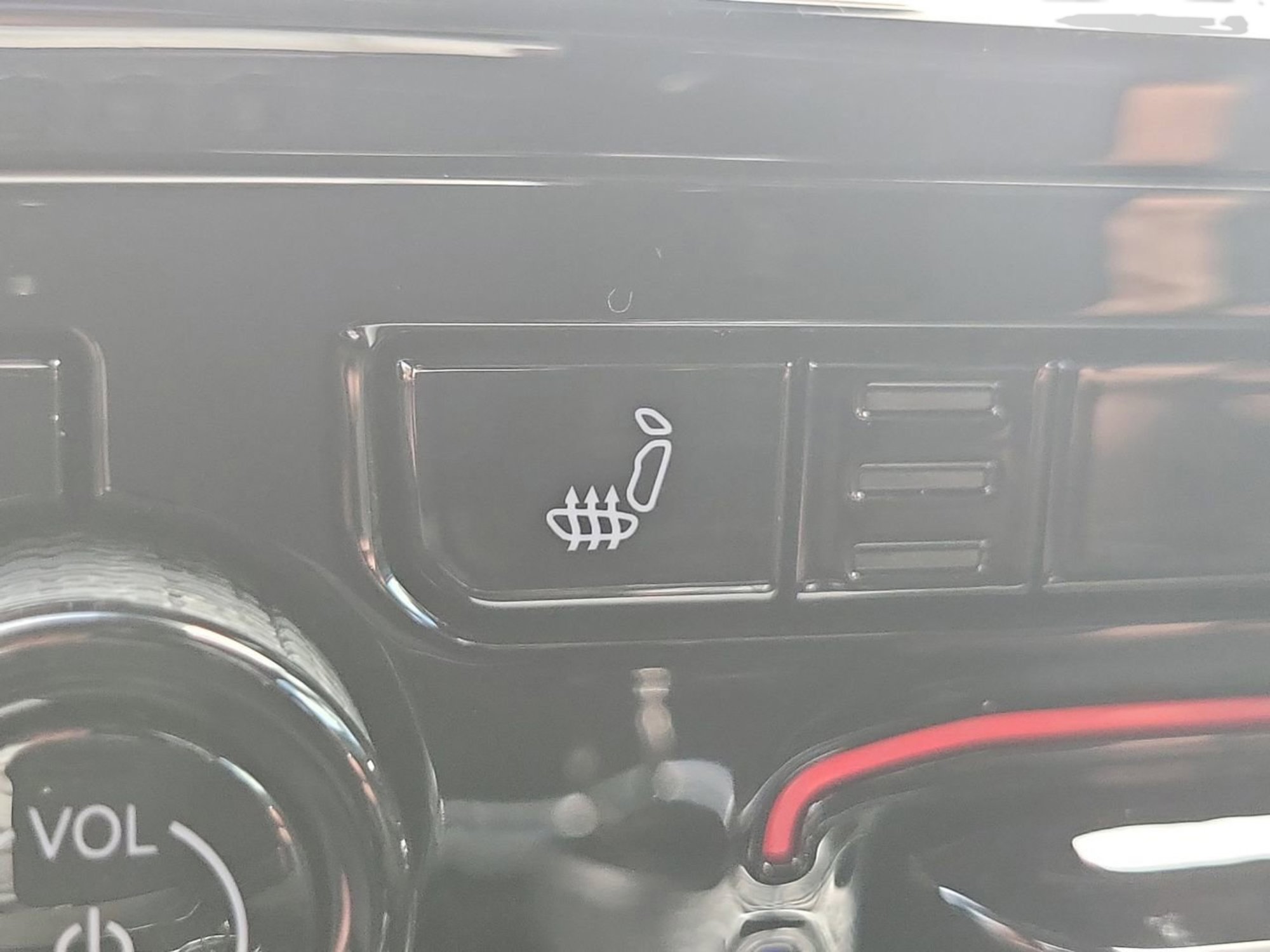 New 2025 Jeep Grand Cherokee L Altitude image 24