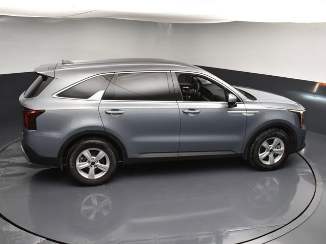 Certified 2025 Kia Sorento LX image 49