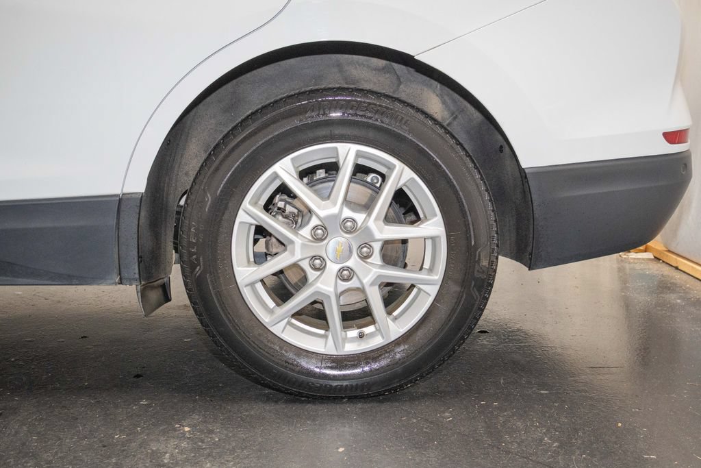 Used 2023 Chevrolet Equinox LT AWD/4WD image 9