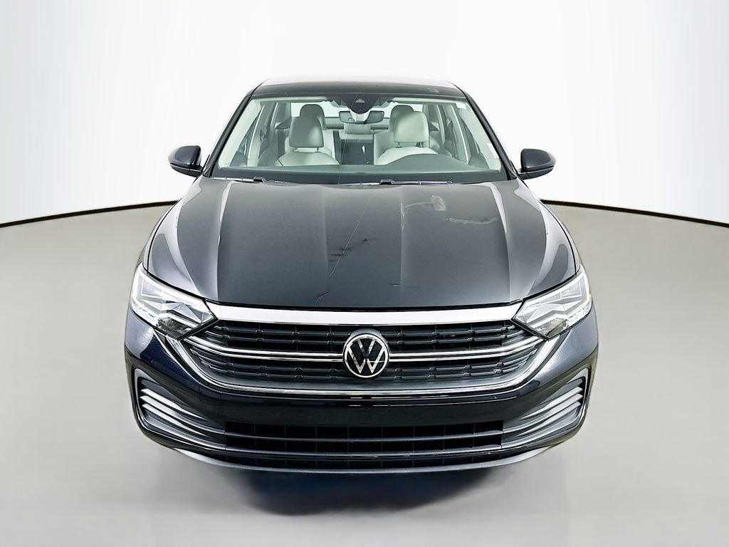 Used 2023 Volkswagen Jetta SE FWD video 2