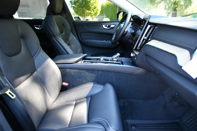 New 2027 Volvo XC60 B5 Ultra AWD/4WD image 30