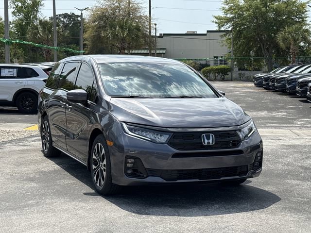 New 2026 Honda Odyssey Elite image 3