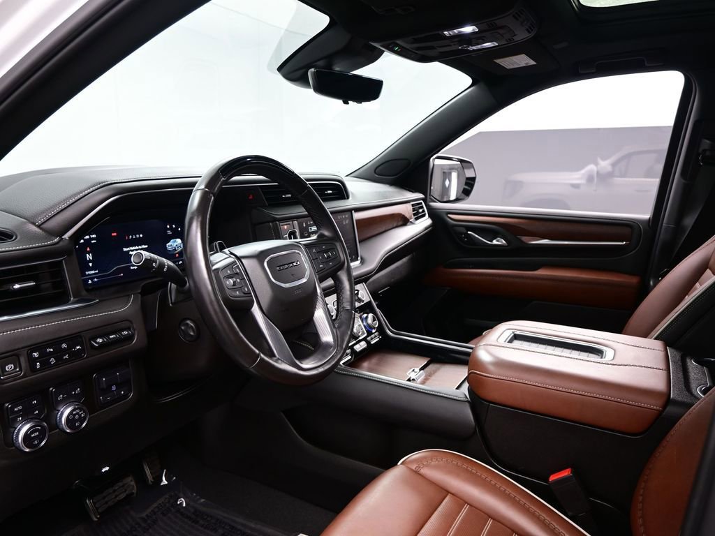 Used 2023 GMC Yukon Denali Ultimate image 8