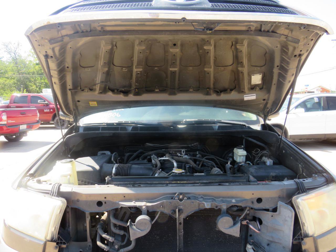Used 2010 Toyota Tundra 4x4 Double Cab image 30