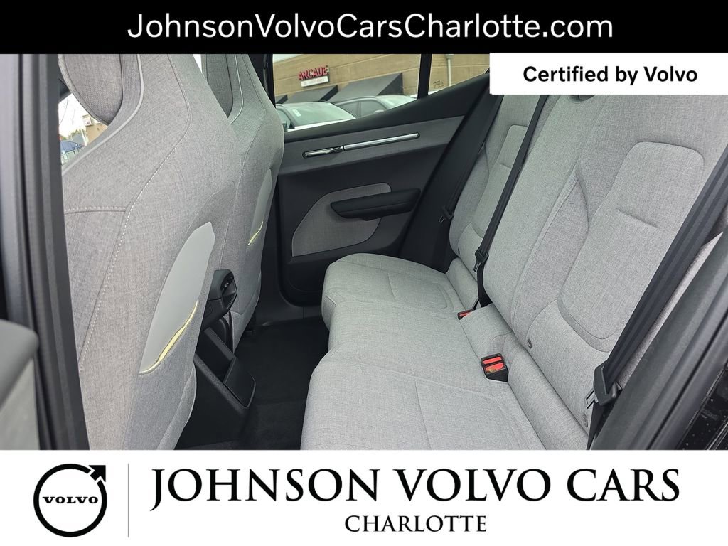 Certified 2025 Volvo EX30 Ultra w/ Climate Package image 14