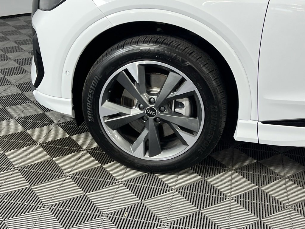 Used 2024 Audi Q4 e-tron Premium Plus w/ Premium Plus image 14