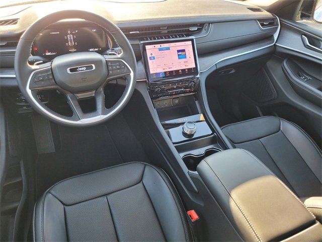 New 2025 Jeep Grand Cherokee Limited image 10