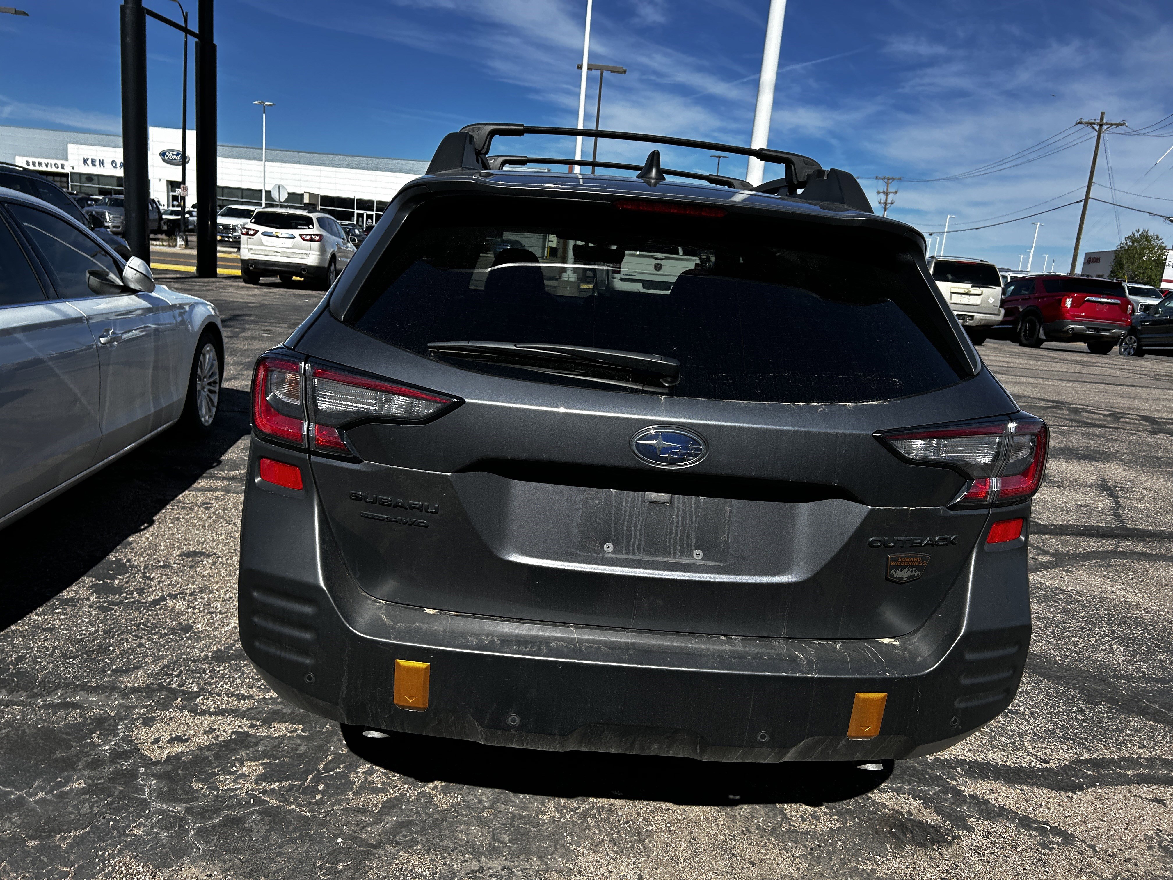 Used 2025 Subaru Outback Wilderness AWD/4WD image 3