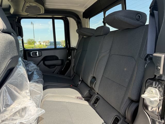 New 2026 Jeep Gladiator Sport AWD/4WD image 22