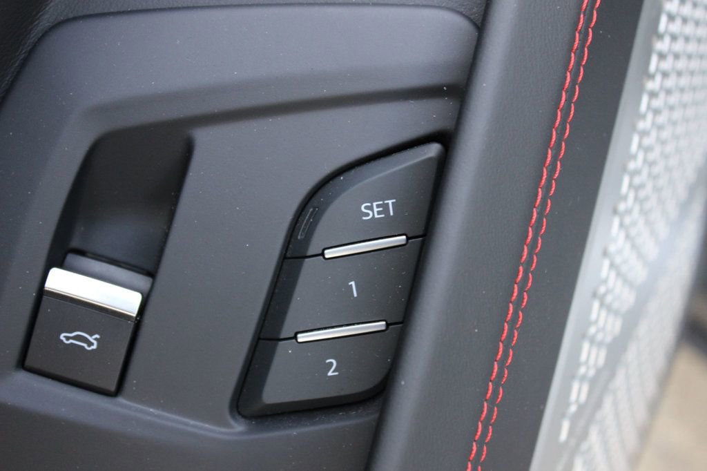 Used 2019 Lamborghini Urus image 40