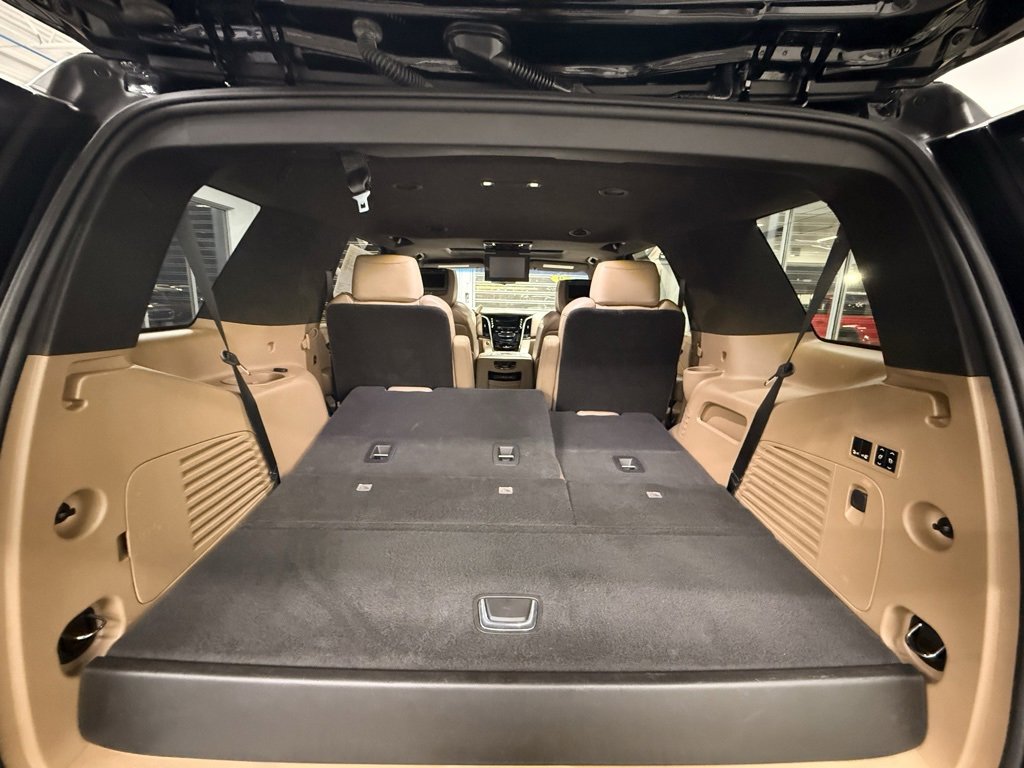 Used 2019 Cadillac Escalade Platinum image 29