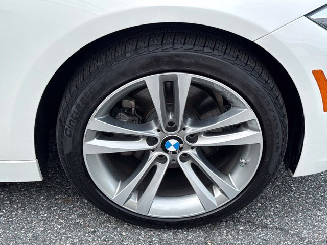 Used 2018 BMW 328d xDrive Sedan w/ Premium Package AWD/4WD image 24