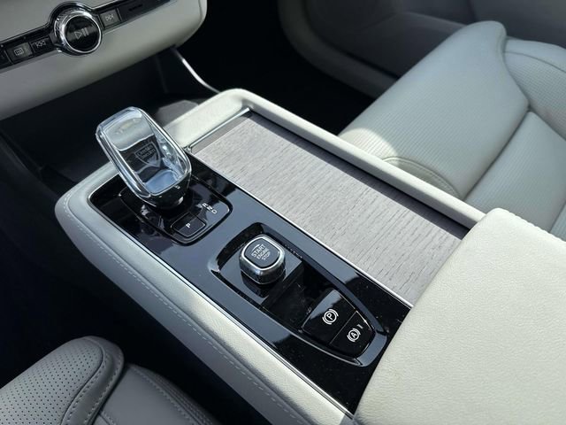 New 2026 Volvo XC90 B6 Ultra w/ Protection Package image 28