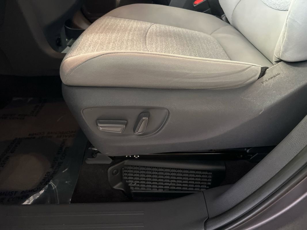 Used 2021 Toyota Sienna LE image 77