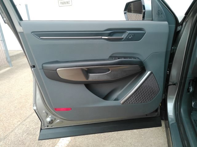 Used 2024 Kia EV9 Light Long Range RWD image 11
