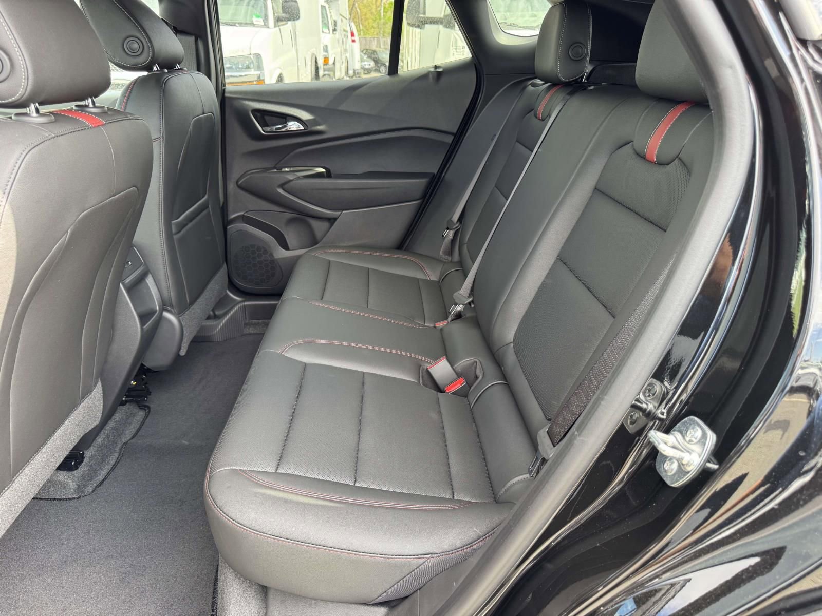 New 2026 Chevrolet Trax RS w/ Driver Confidence Package FWD image 24