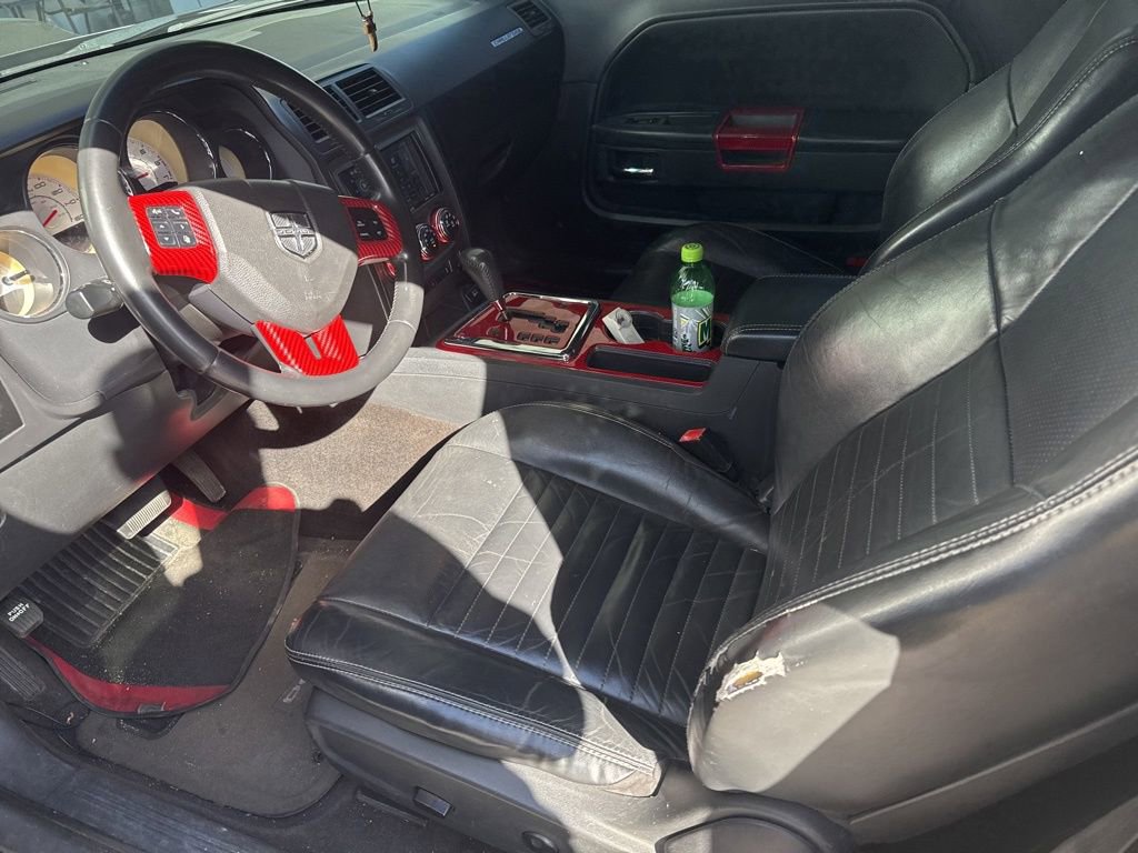 Used 2011 Dodge Challenger R/T image 5