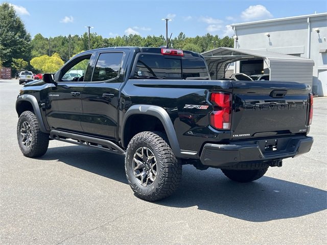 Used 2024 Chevrolet Colorado ZR2 w/ Technology Package image 11